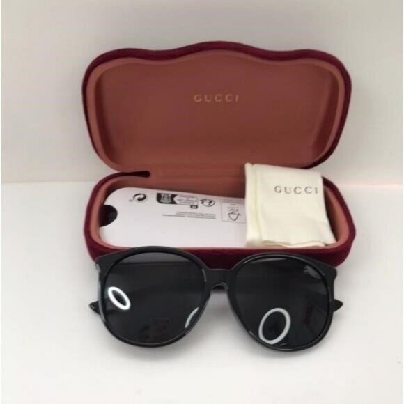 Authentic GUCCI WOMENS ROUND/OVAL SHINY BLACK FASHION DESIGNER EYEWEAR - Picture 2 of 13